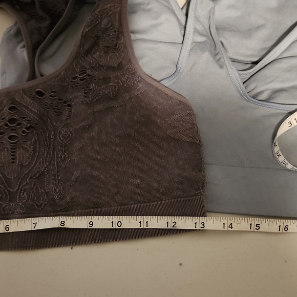 Bundle 3 Sports Bras Size Large - Picture 3 of 4